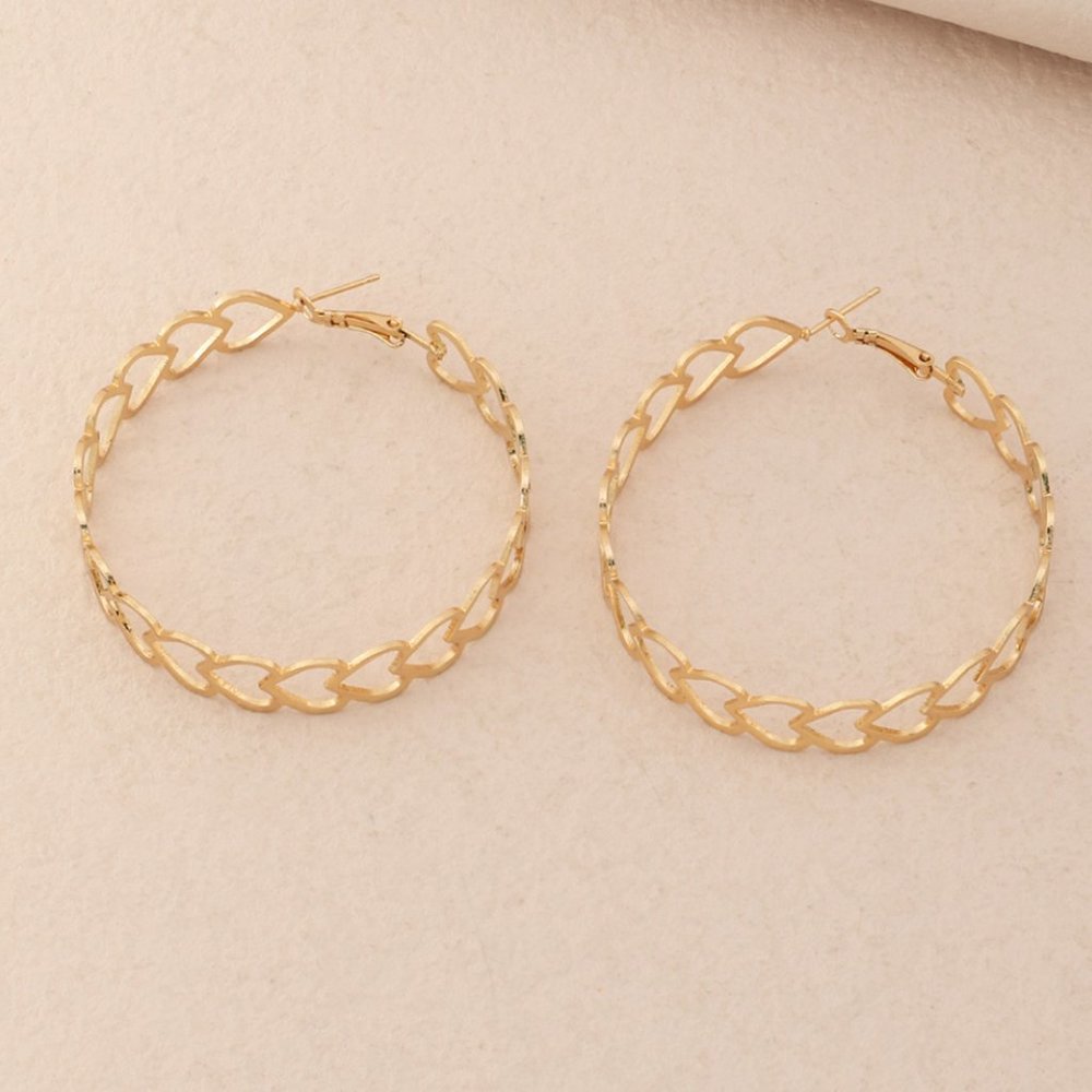 Sweet Love Gold Repeat Hearts Hoop Earrings NEW - Picture 4 of 5
